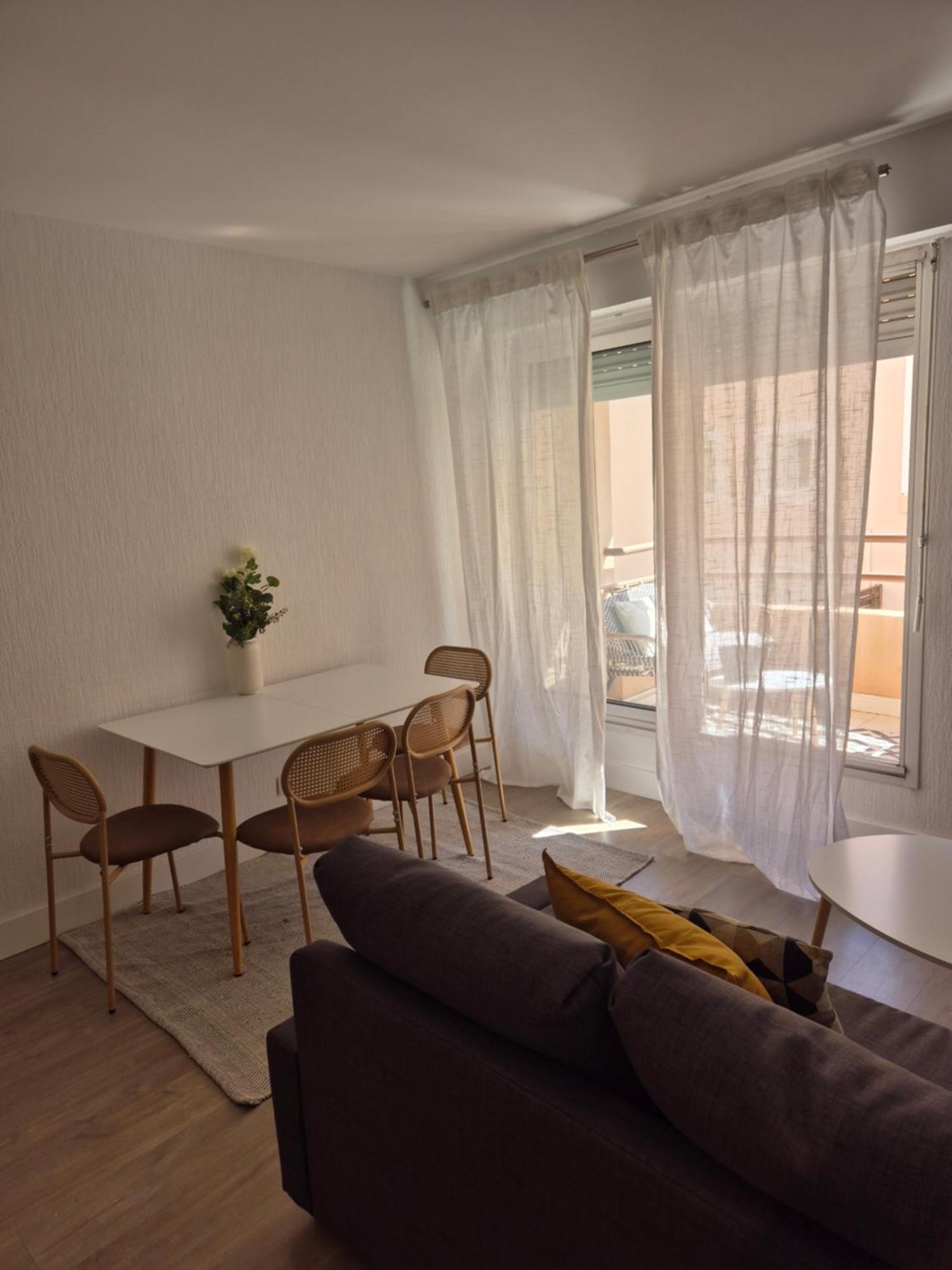 Appartement T2 - Hyeres Gare Luaran gambar
